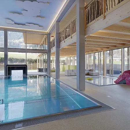 Hotel Alpina Zillertal . Family Lifestyle Kinderhotel