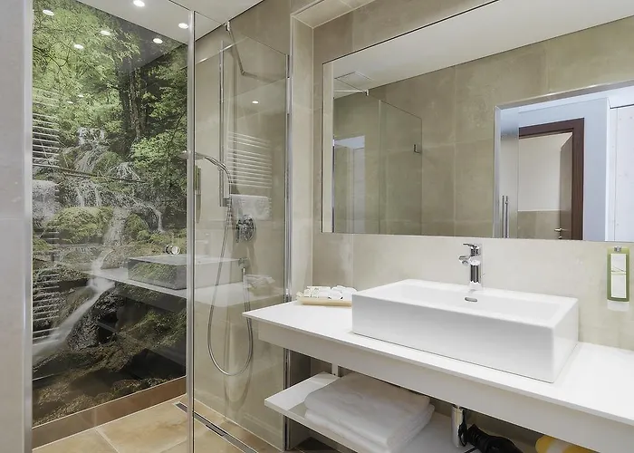 Alpina Zillertal . Family Lifestyle Kinderhotel Hotel