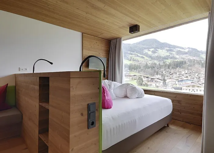 Alpina Zillertal . Family Lifestyle Kinderhotel