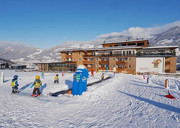 Alpina Zillertal . Family Lifestyle Kinderhotel 4* Fuegen