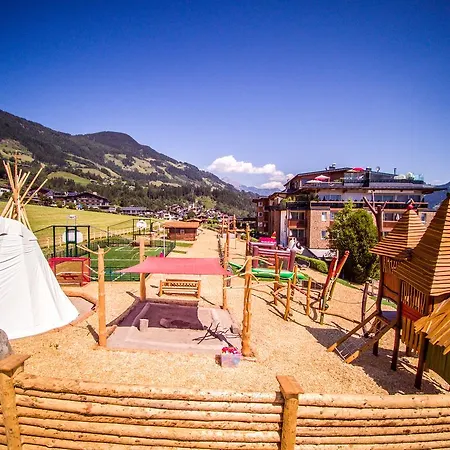 Alpina Zillertal . Family Lifestyle 4*