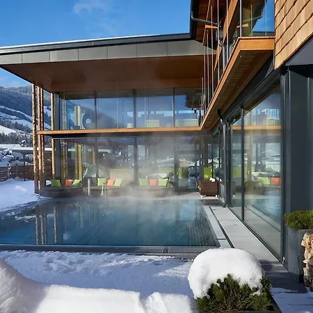 Готель Alpina Zillertal . Family Lifestyle Фюген