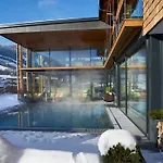 Hotel Alpina Zillertal . Family Lifestyle Kinderhotel Fuegen