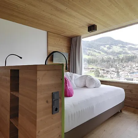 Alpina Zillertal . Family Lifestyle