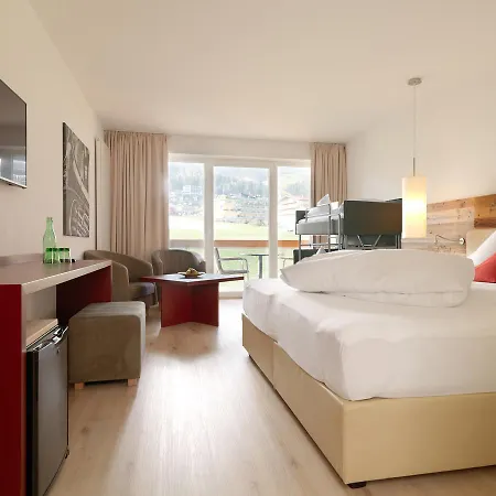 Alpina Zillertal . Family Lifestyle Fügen