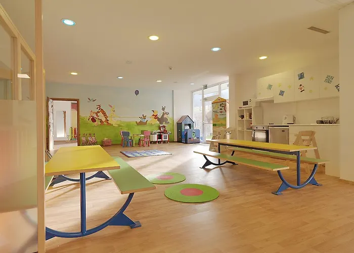 Hotel Alpina Zillertal . Family Lifestyle 4*