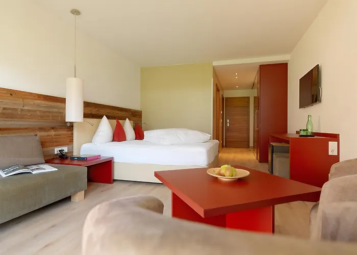 Alpina Zillertal . Family Lifestyle 4* Fügen